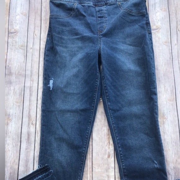 ❤️SPANX Jeans❤️ - Picture 6 of 7